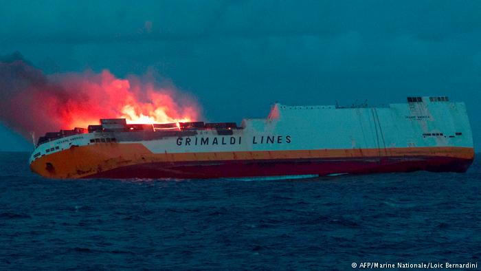 europe times european daily trending world newsOil slick threatens Brittany coast after cargo ship sinks2